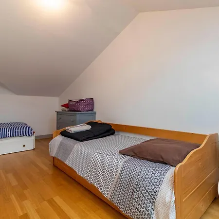 Hébergement de vacances Aubigné-sur-layon, 3 Pièces, 8 Personnes - Fr-1-622-19