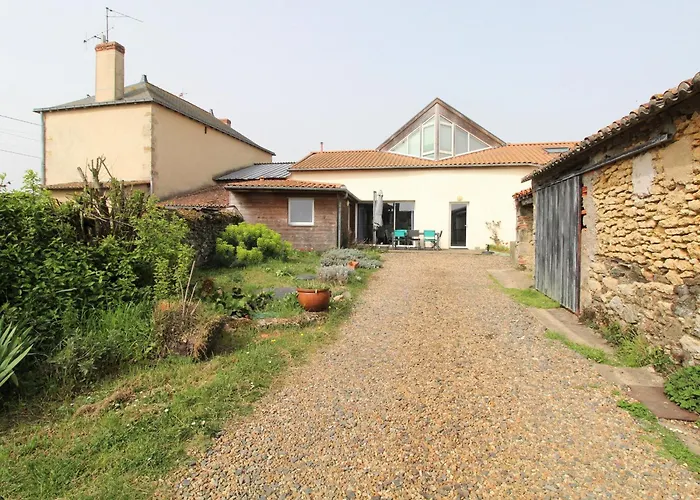 Avec Jardin Au Coeur Du Vignoble Du Layon, Proche Saumur, 9 Couchages, Velos Inclus - Fr-1-622-19