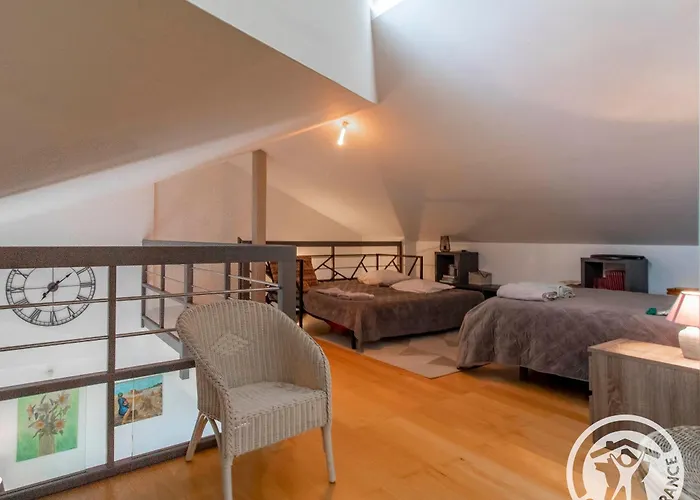 Avec Jardin Au Coeur Du Vignoble Du Layon, Proche Saumur, 9 Couchages, Velos Inclus - Fr-1-622-19 度假居